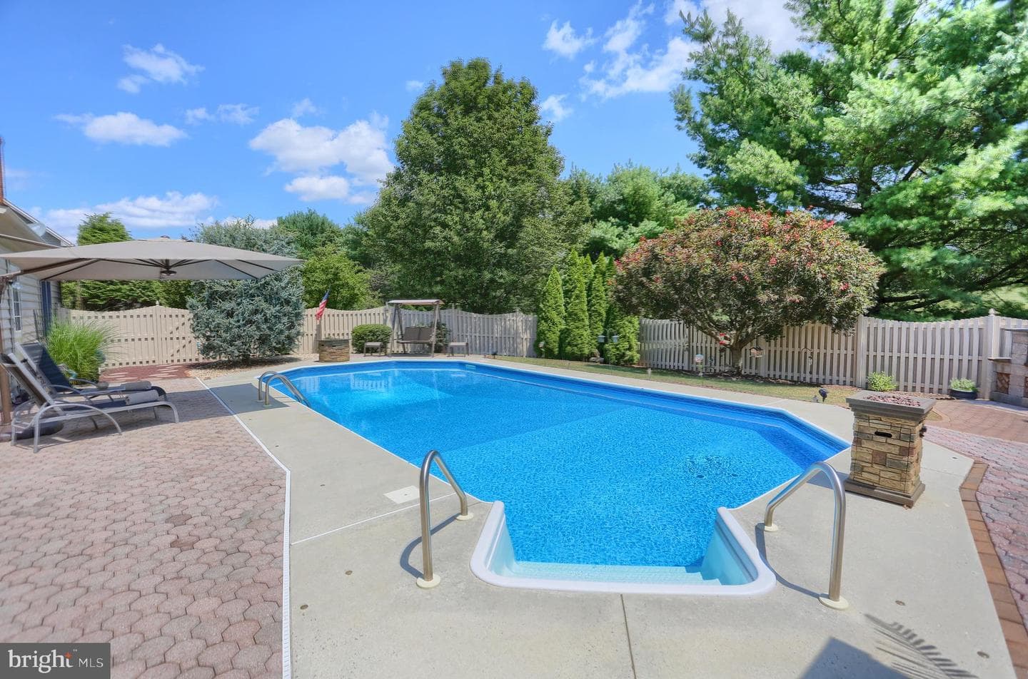 15 Derbyshire Drive photo 10