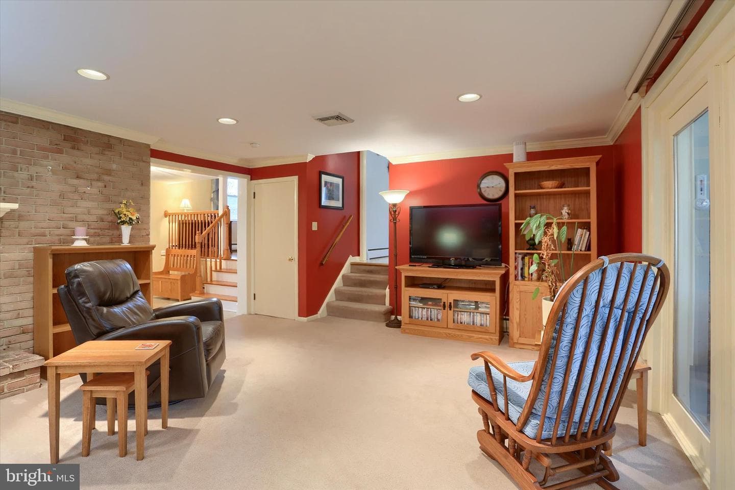 409 Blacklatch Lane photo 17