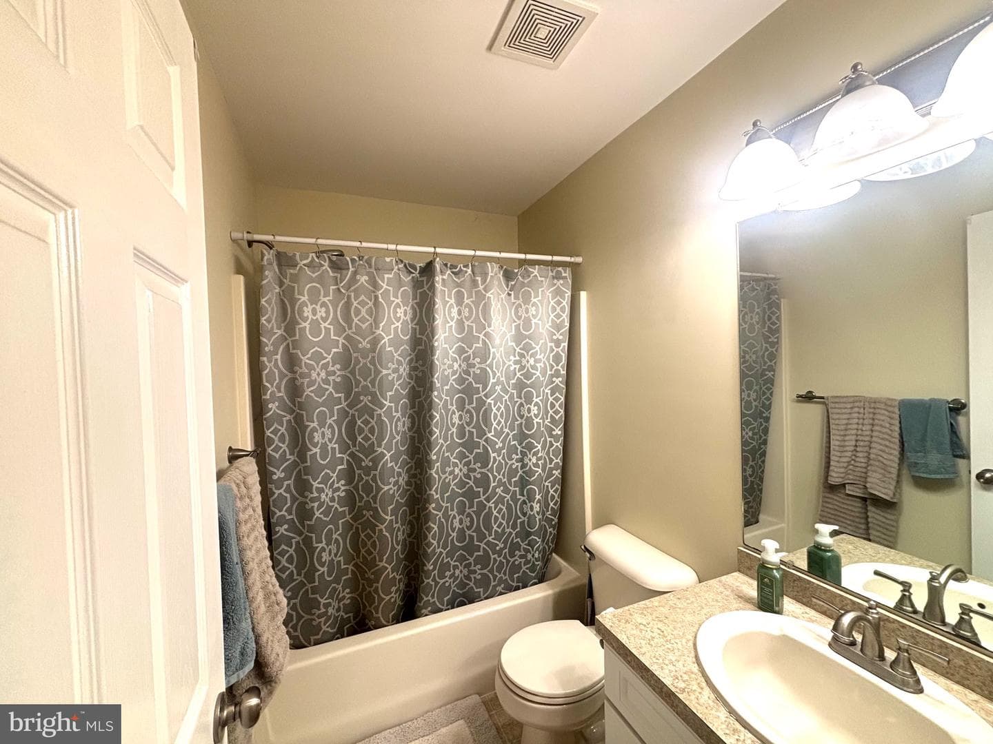 368 Melbourne Lane photo 15