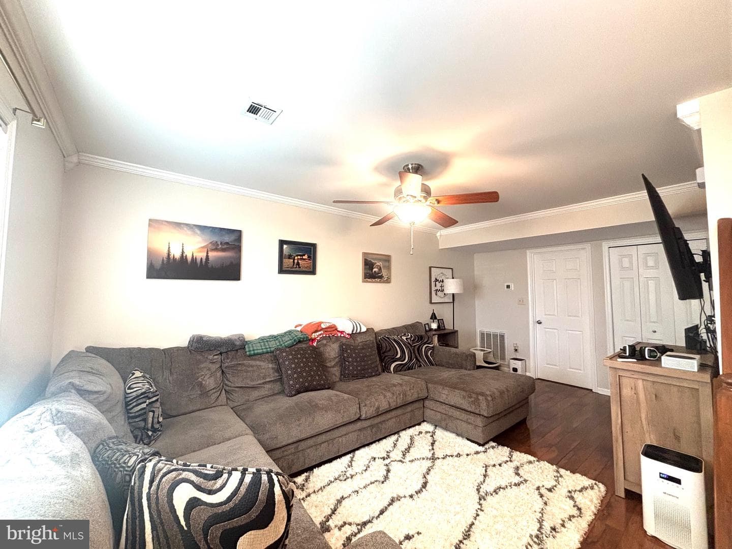 368 Melbourne Lane photo 5