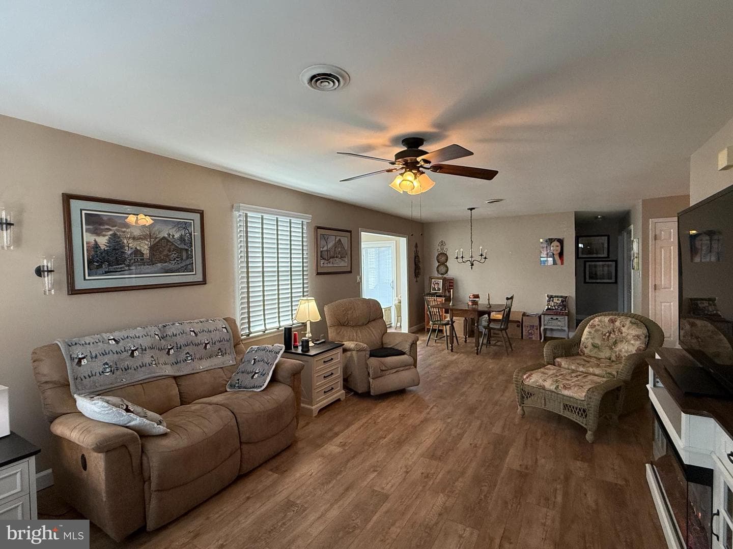 4713 Charles Road photo 3