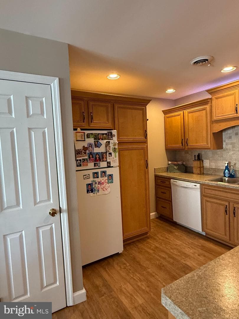 4713 Charles Road photo 5