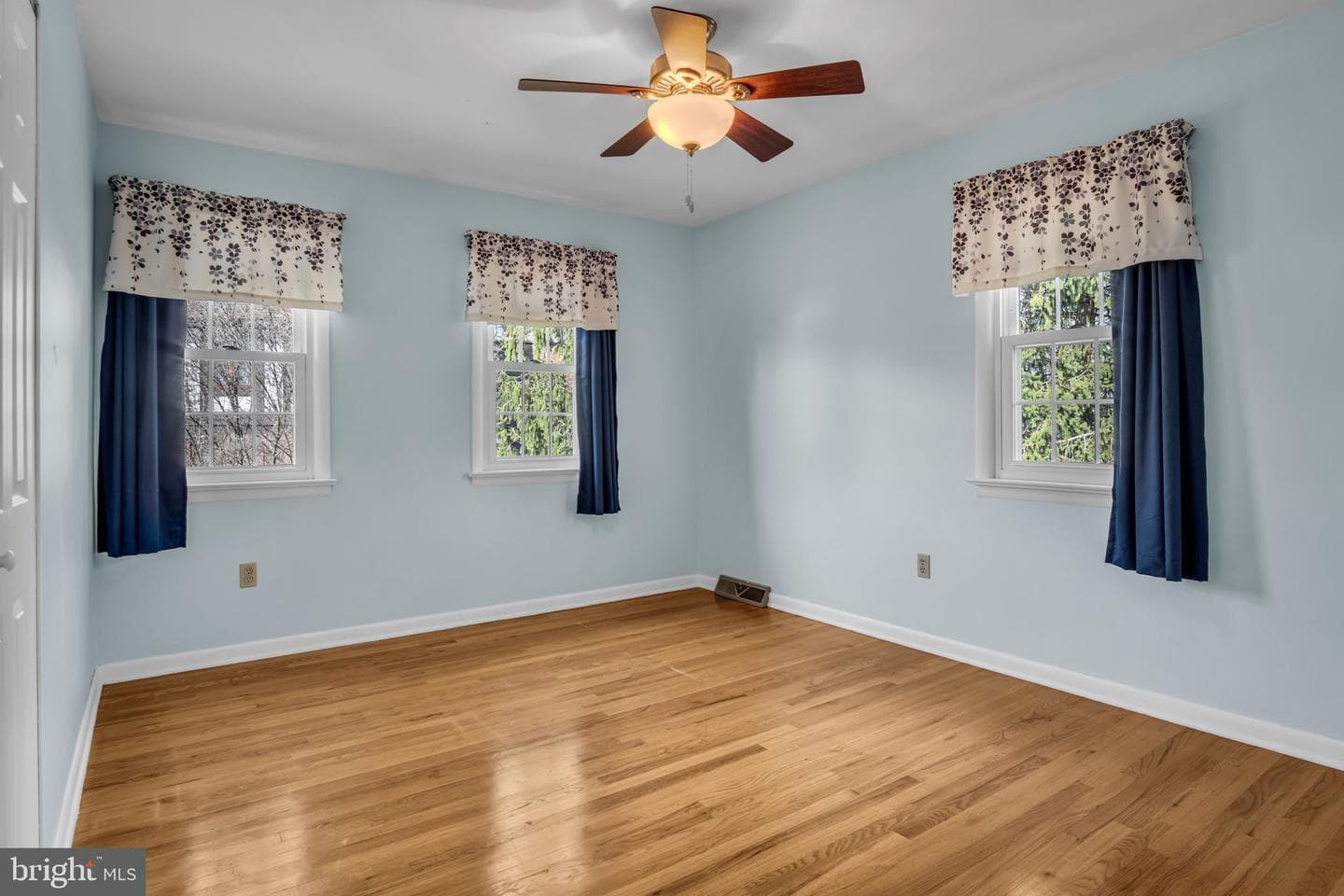 1200 Sadler Drive photo 36