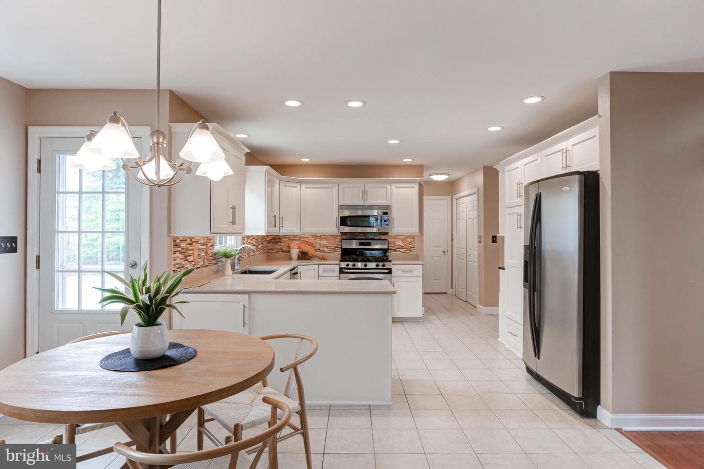 10 Silver Maple Drive photo 11