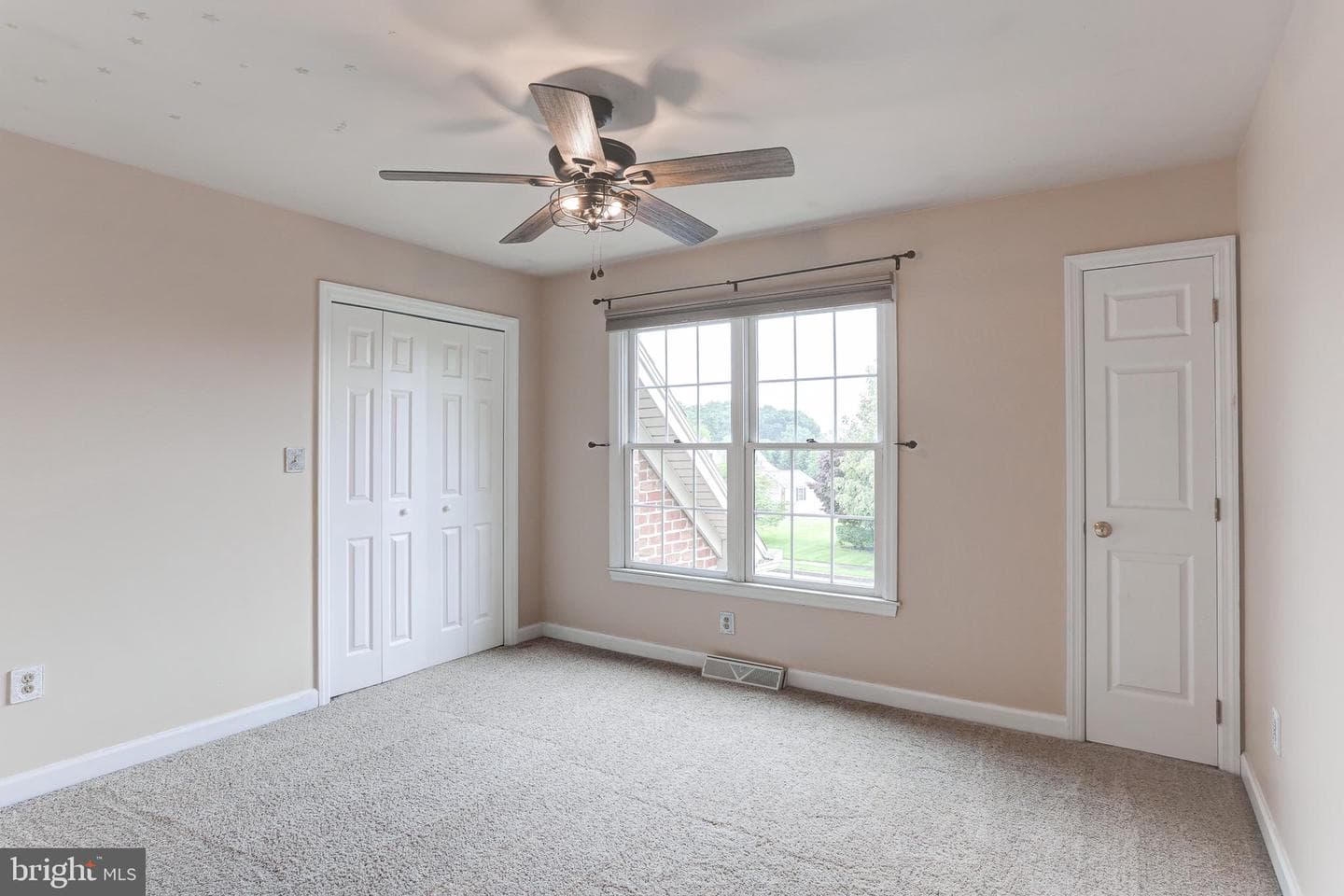 10 Silver Maple Drive photo 24