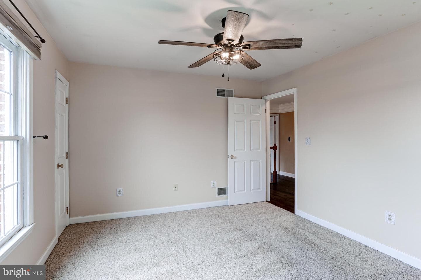 10 Silver Maple Drive photo 27