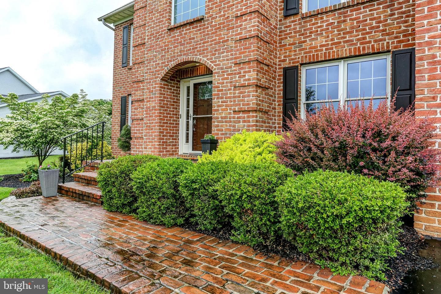 10 Silver Maple Drive photo 3