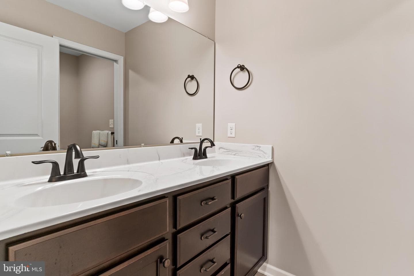 16 Bobolink Court photo 31