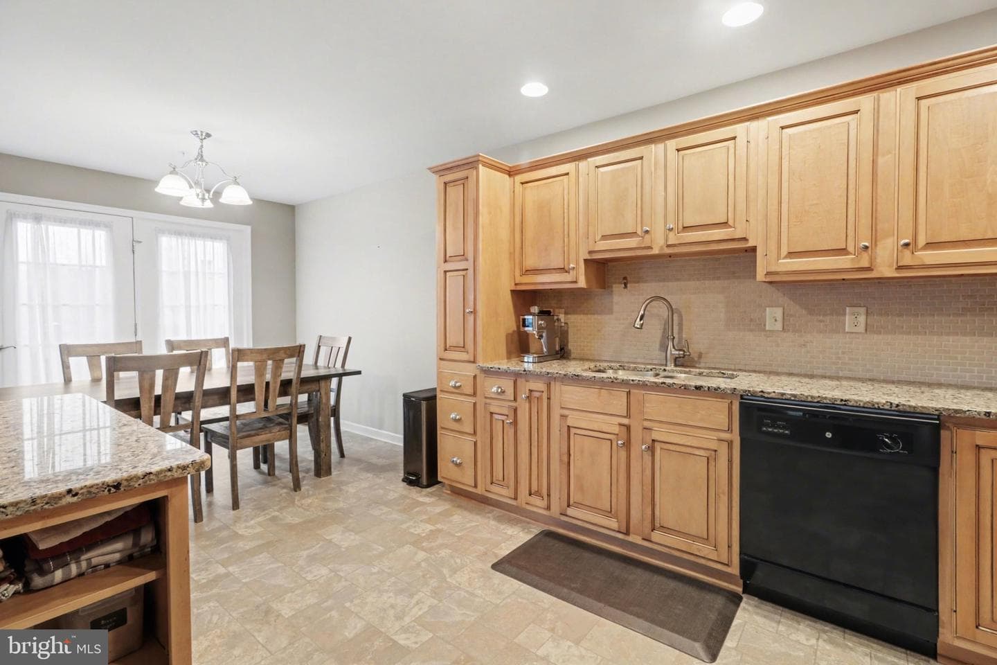 5260 Mendenhall Drive photo 8
