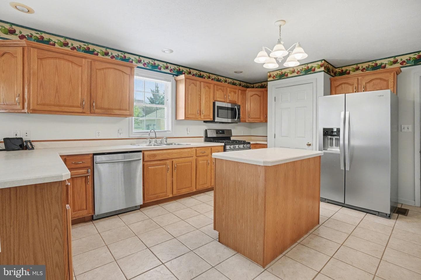 33 Longstreet Drive photo 6