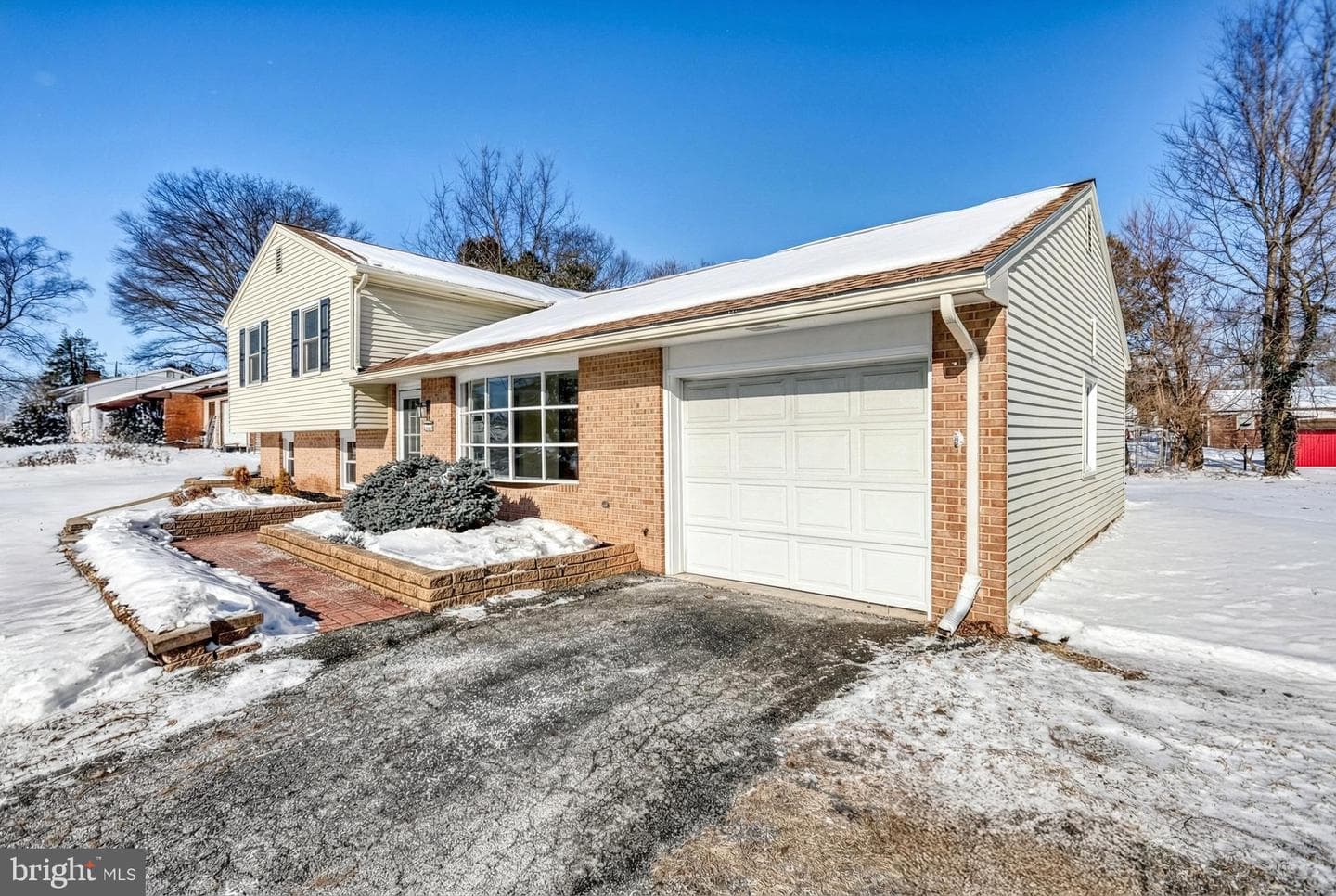 118 Kim Acres Drive photo 5