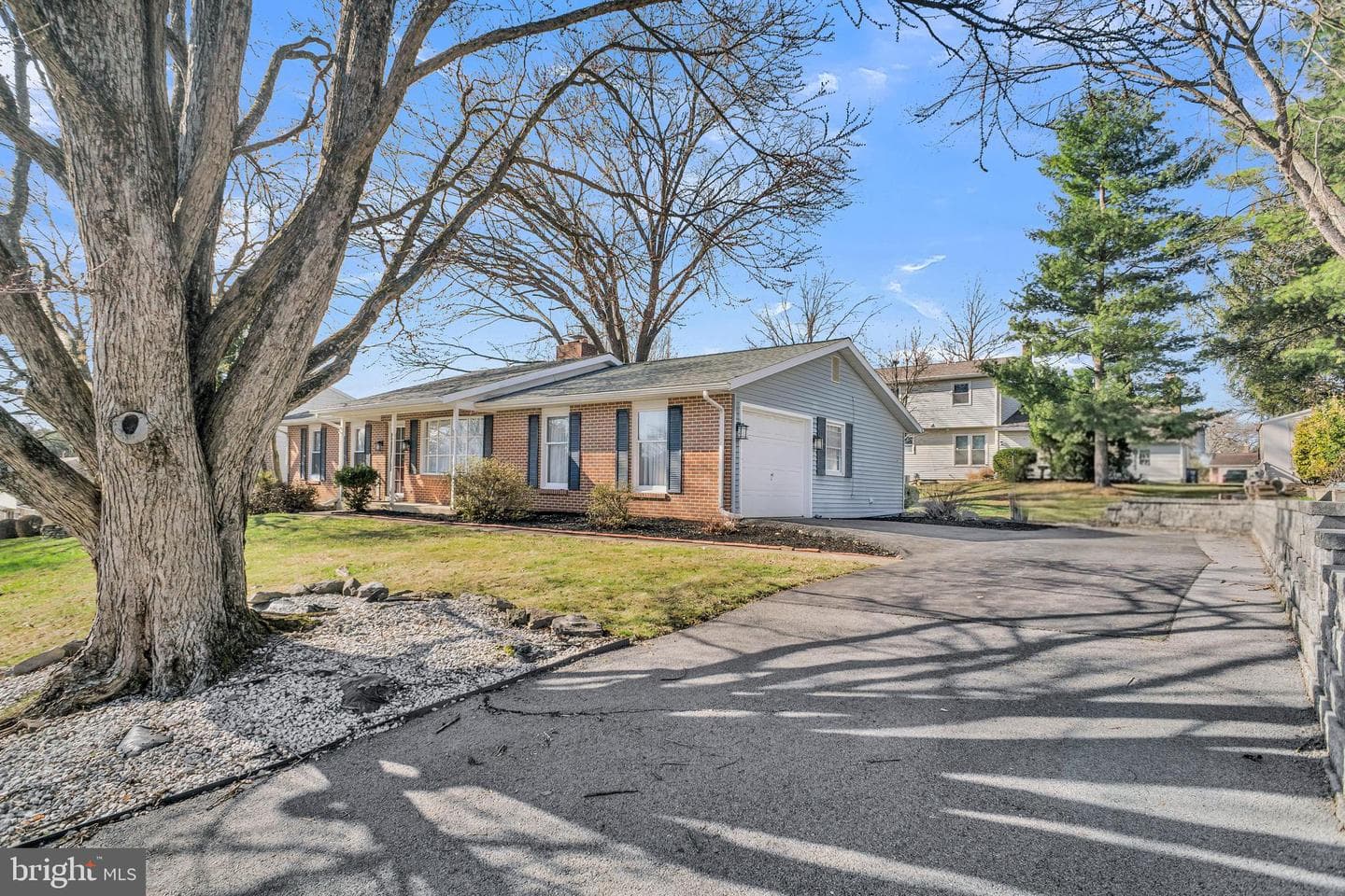 3604 Kent Drive photo 2