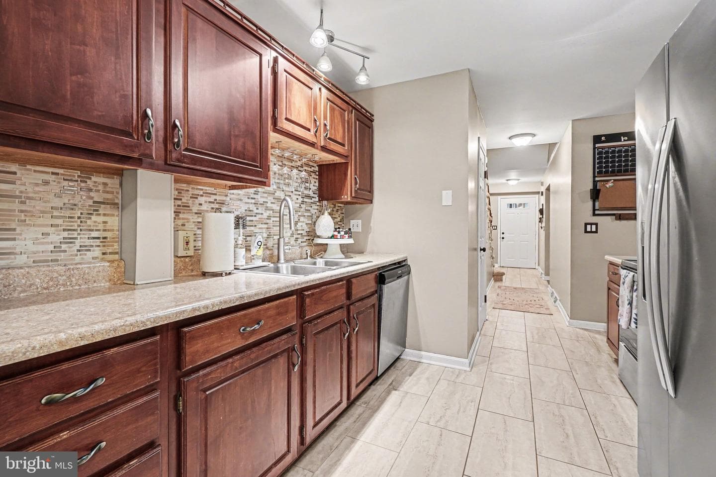 519 Lexington Avenue photo 8