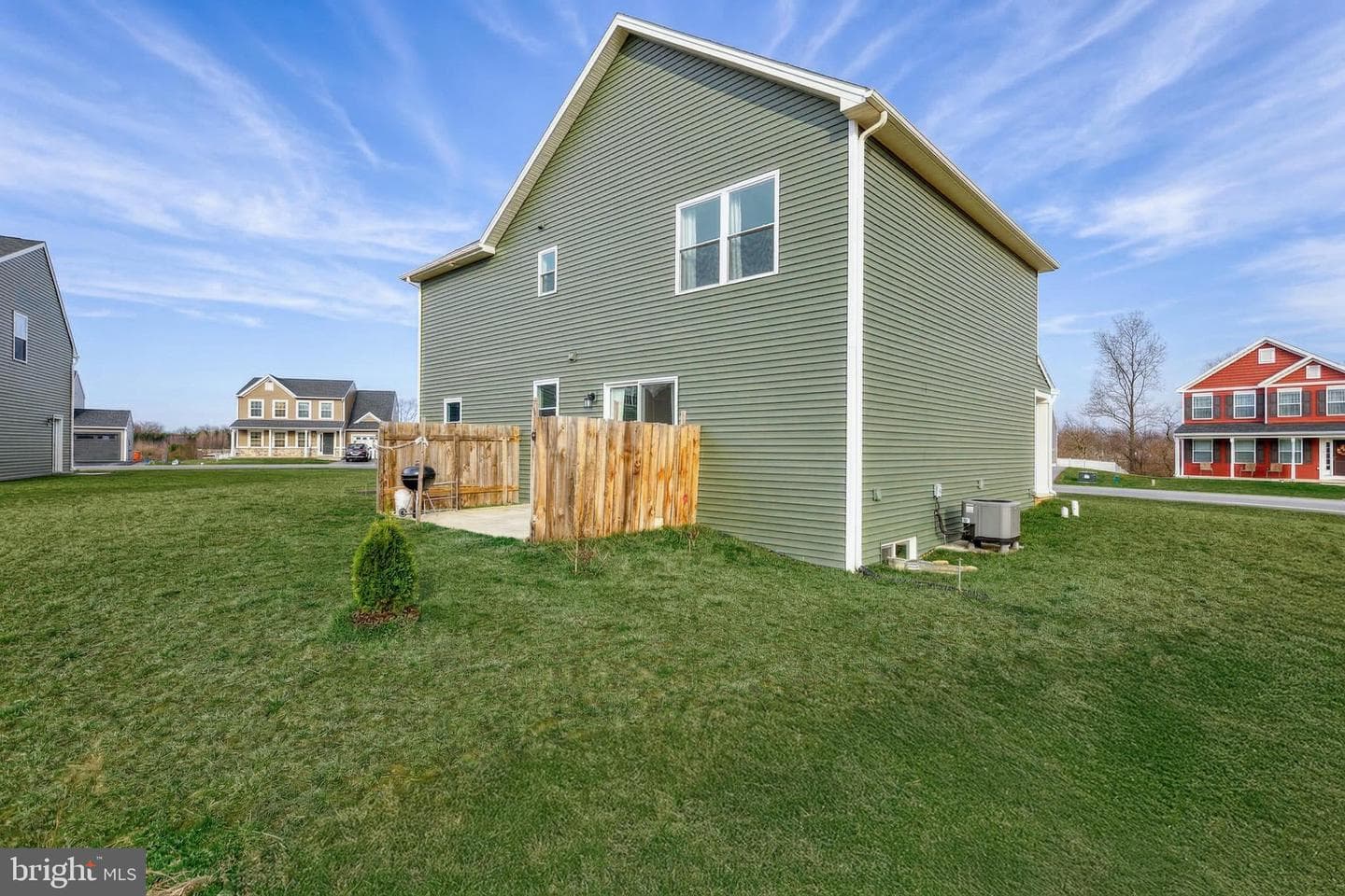223 Woodridge Dr. photo 41