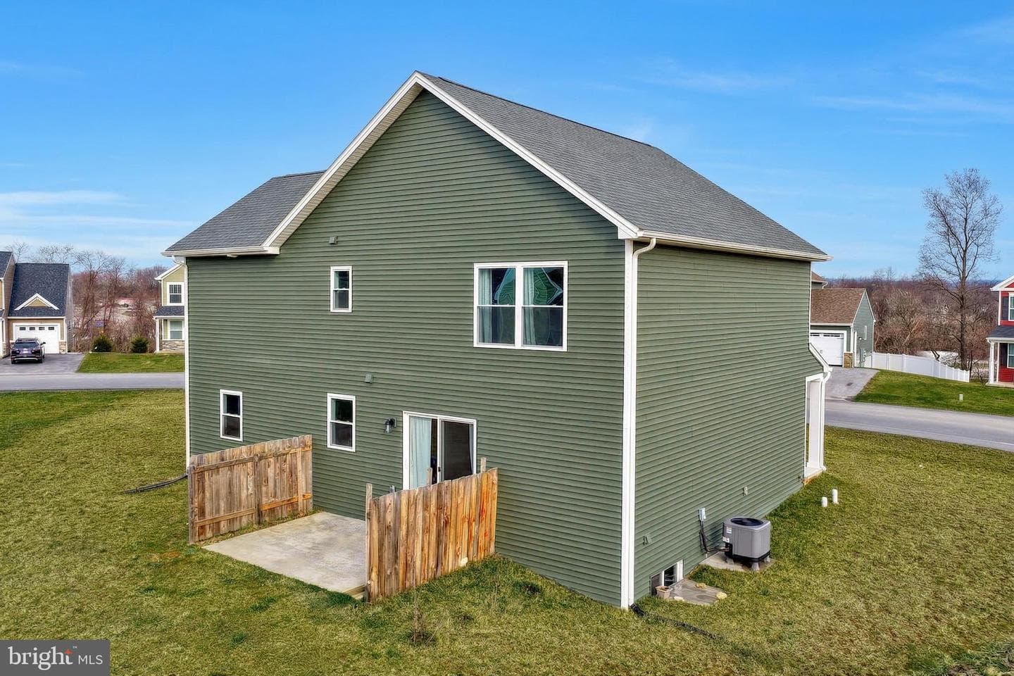 223 Woodridge Dr. photo 48