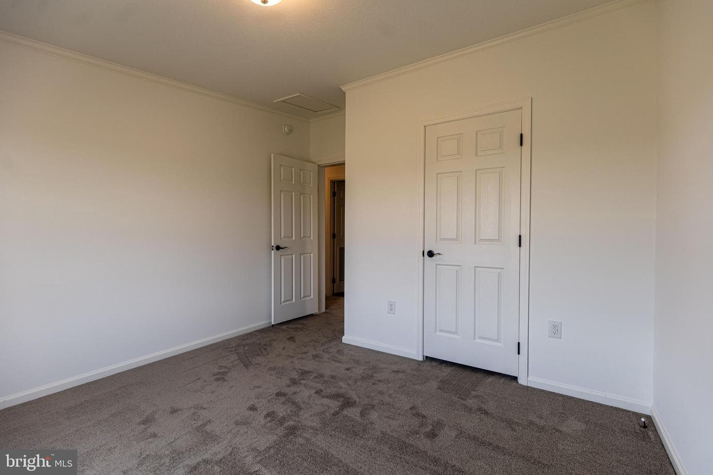 17 Burke Drive photo 31