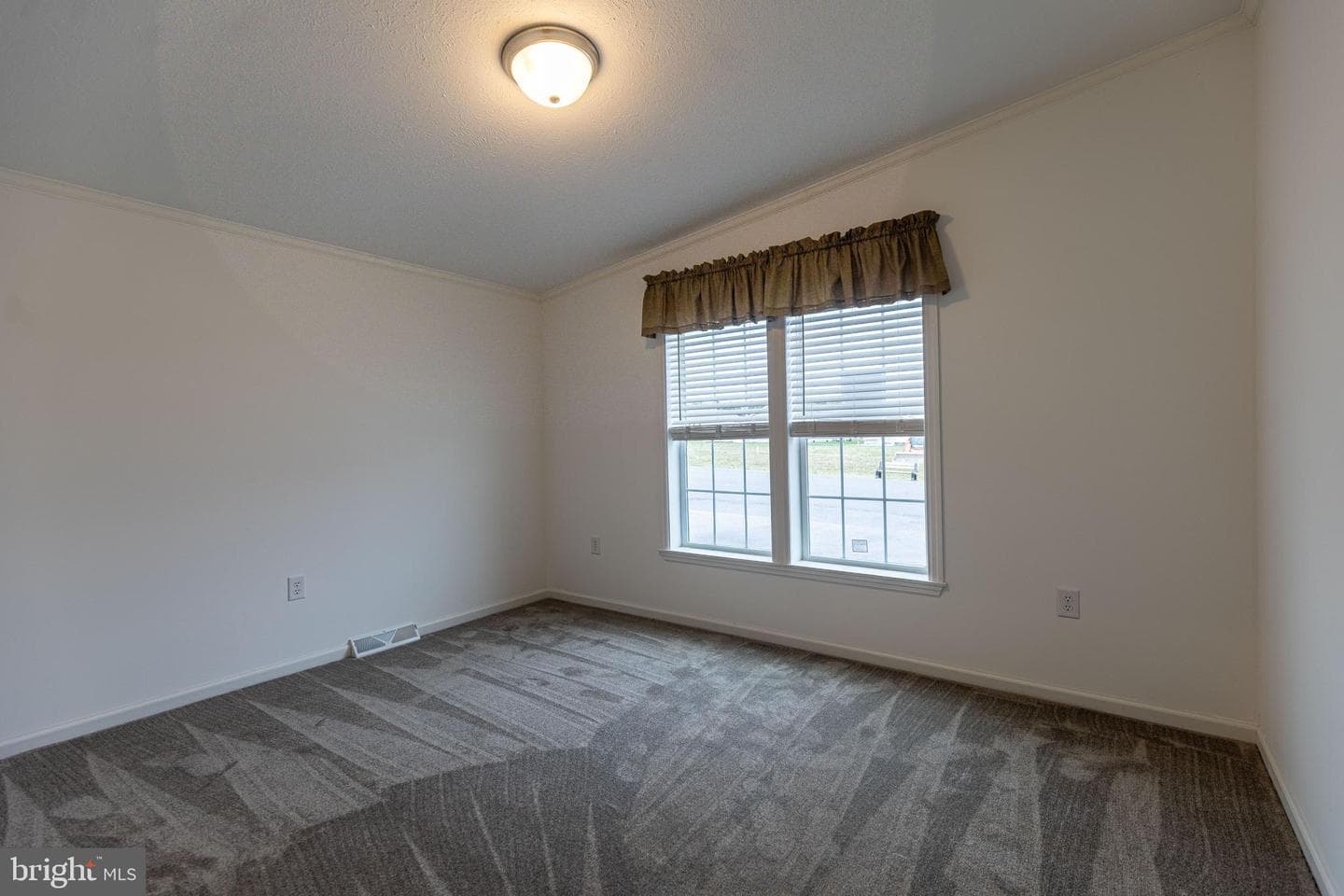 26 Burke Drive photo 40