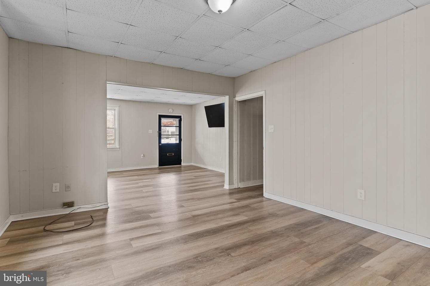 425 Fairview Ave photo 8