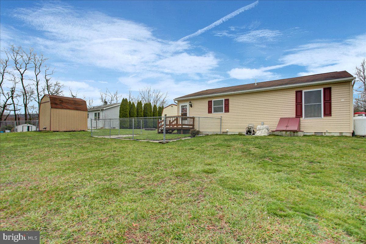 39 Highland Avenue photo 23