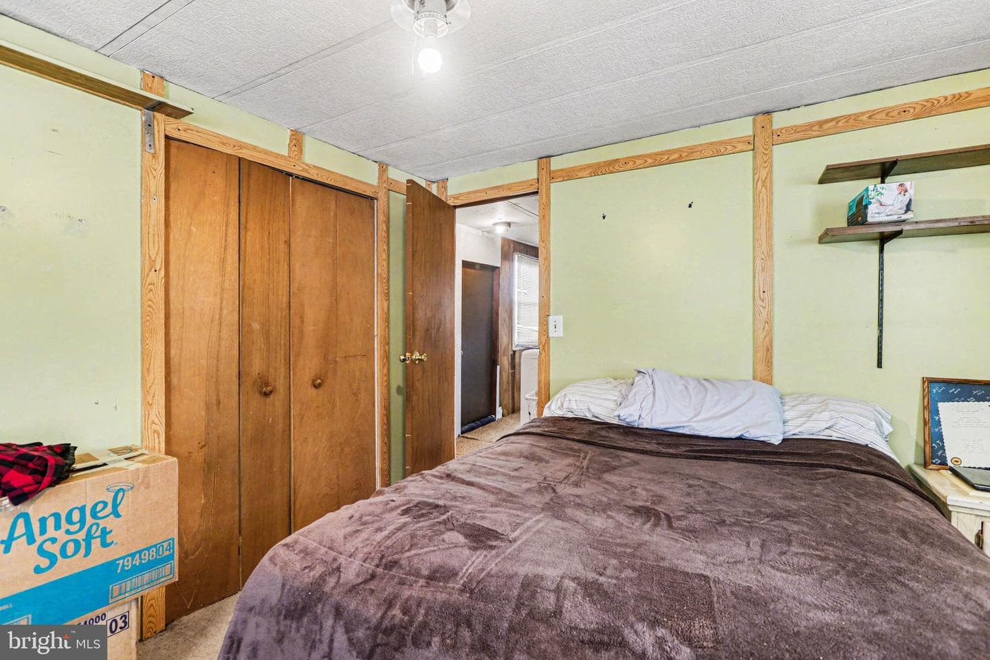 55 Helena Lane photo 9