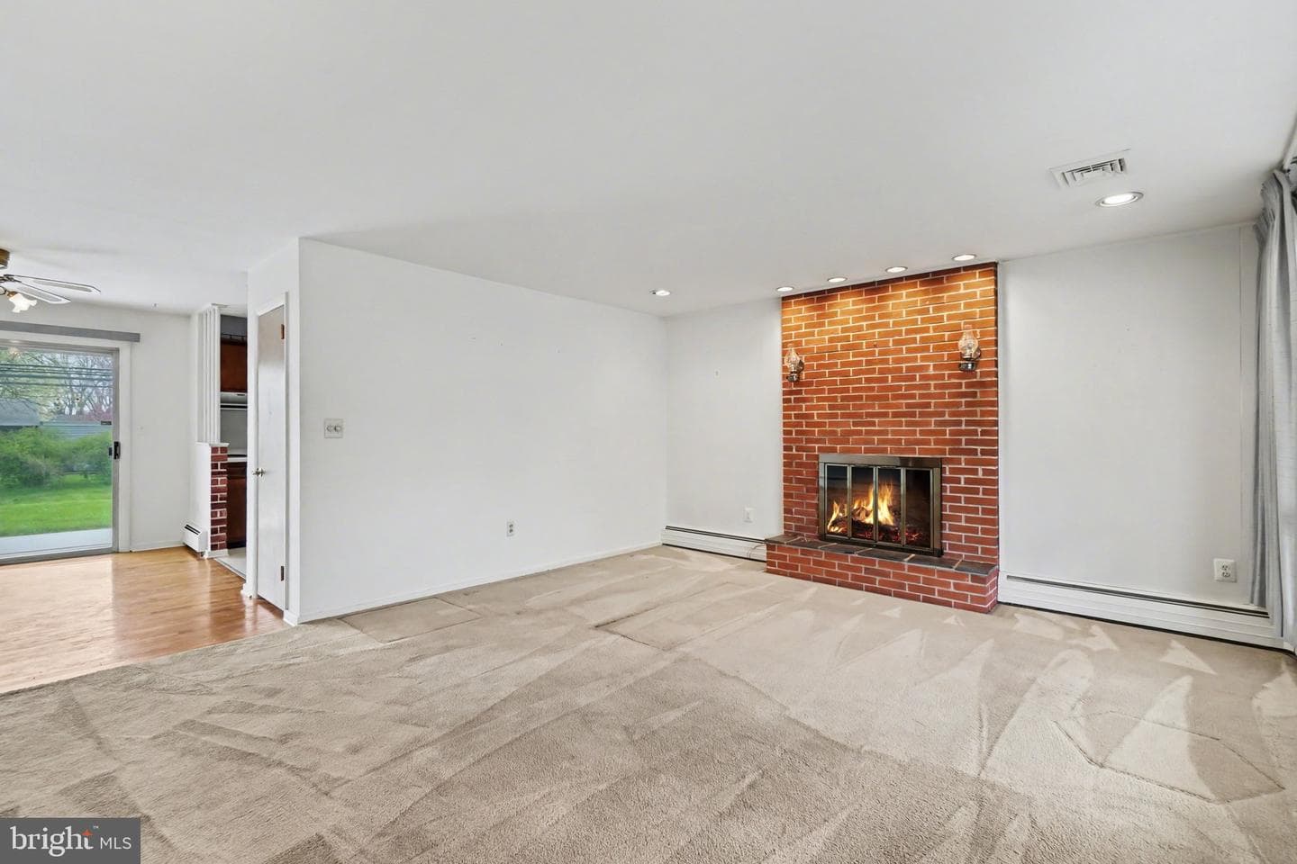 1131 Apple Drive photo 4