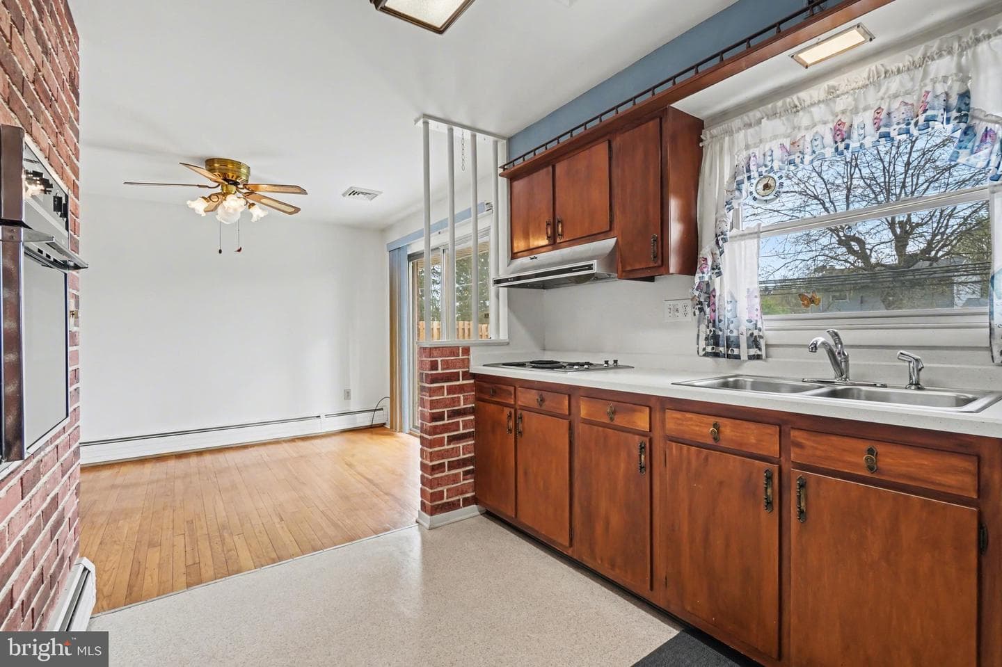1131 Apple Drive photo 9