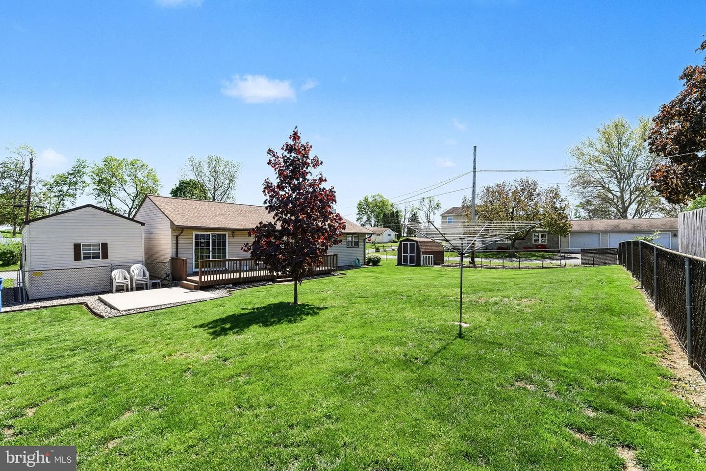 24 Maple Drive photo 35