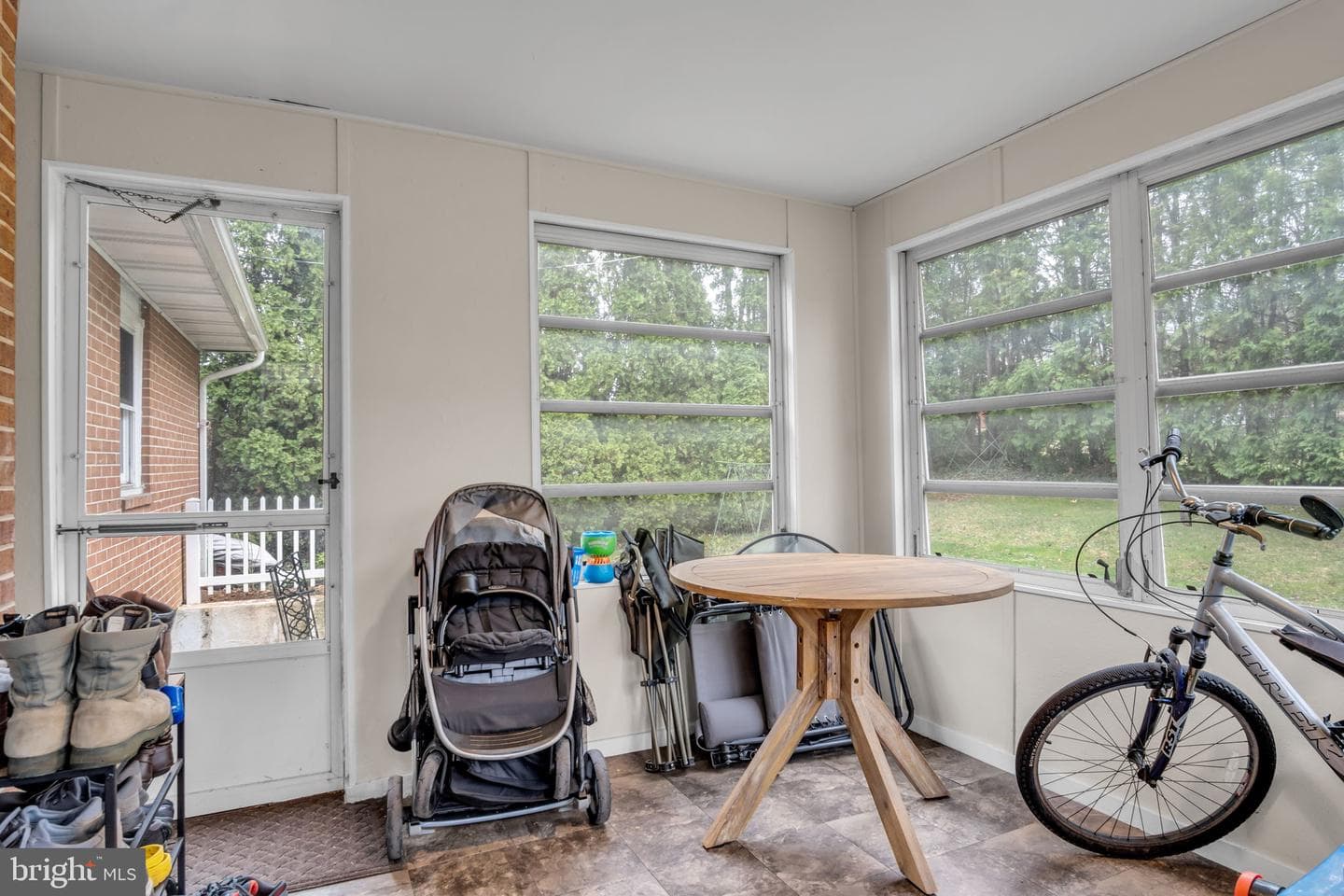 5224 Oxford Drive photo 26