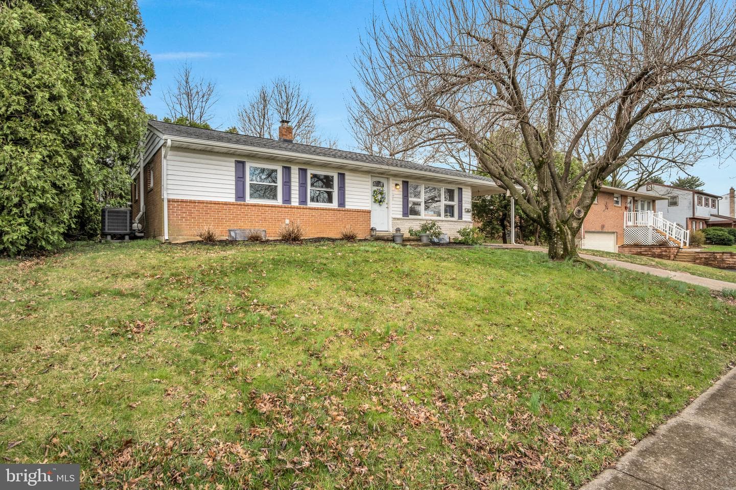 5224 Oxford Drive photo 30