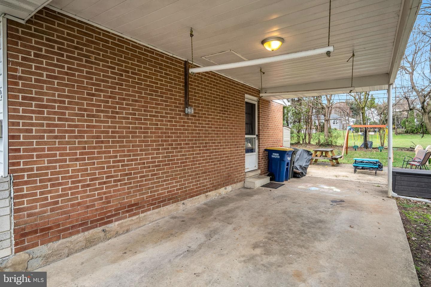 5224 Oxford Drive photo 32