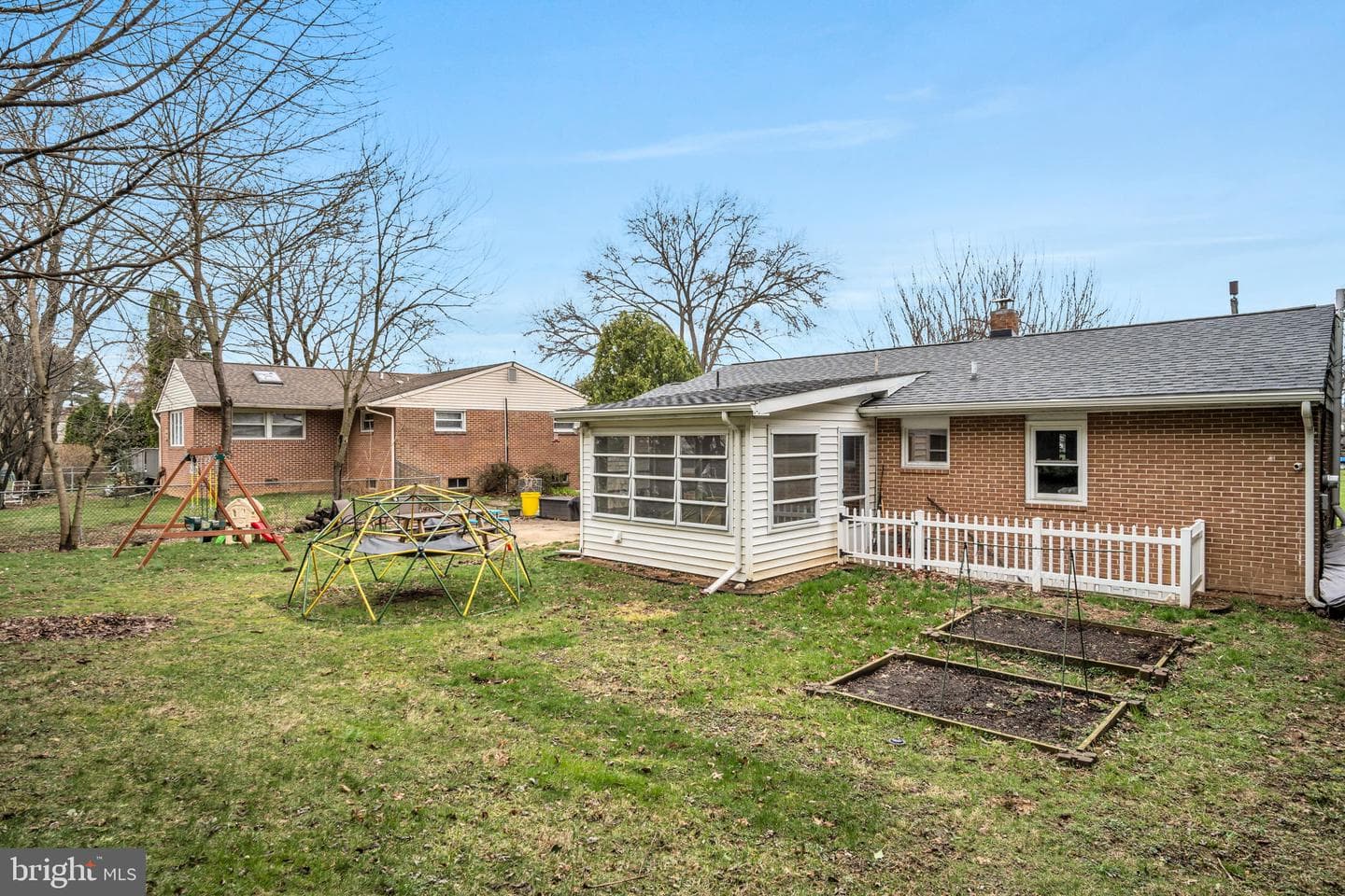 5224 Oxford Drive photo 34