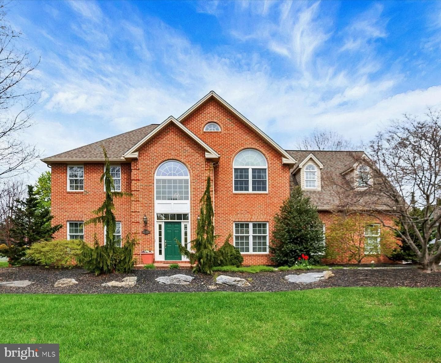 1785 Summerfield Drive photo 2