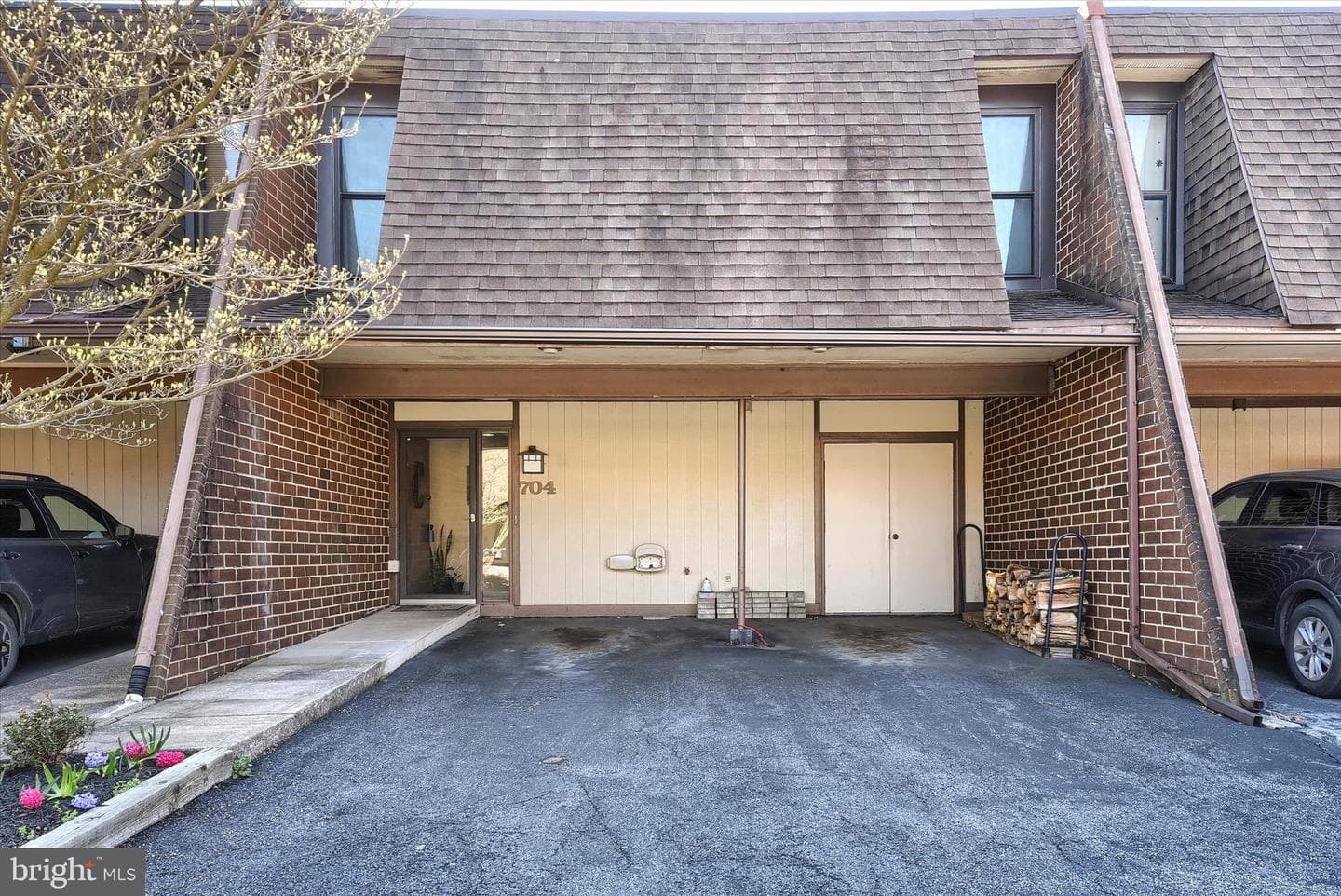 704 Cedar Ridge Lane