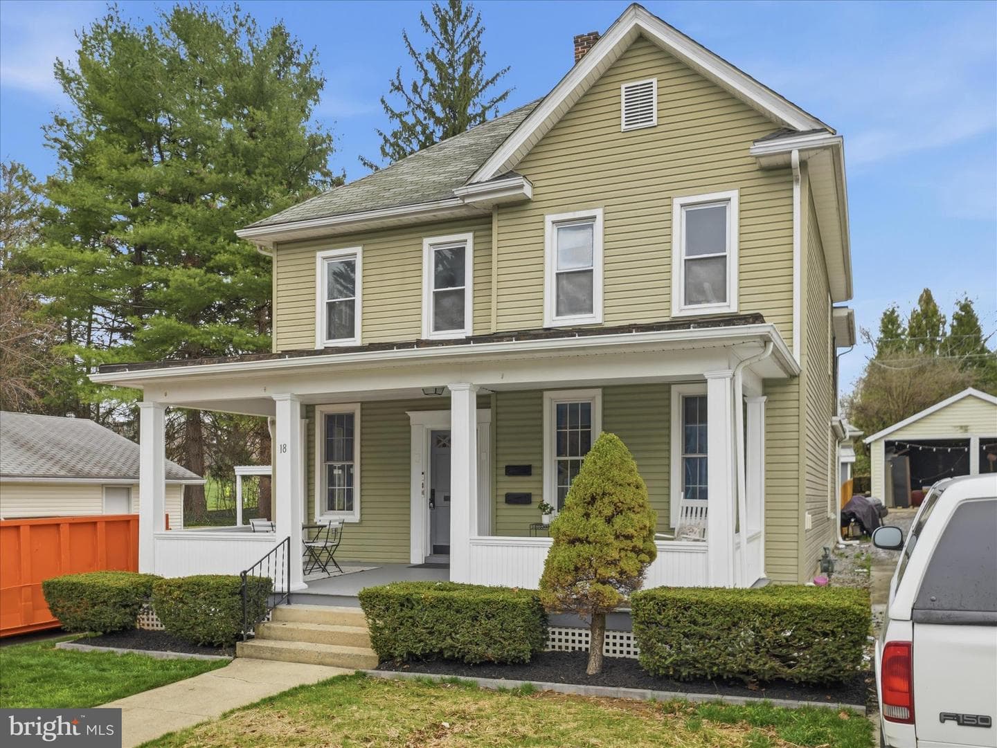 18 Richard Avenue photo 39