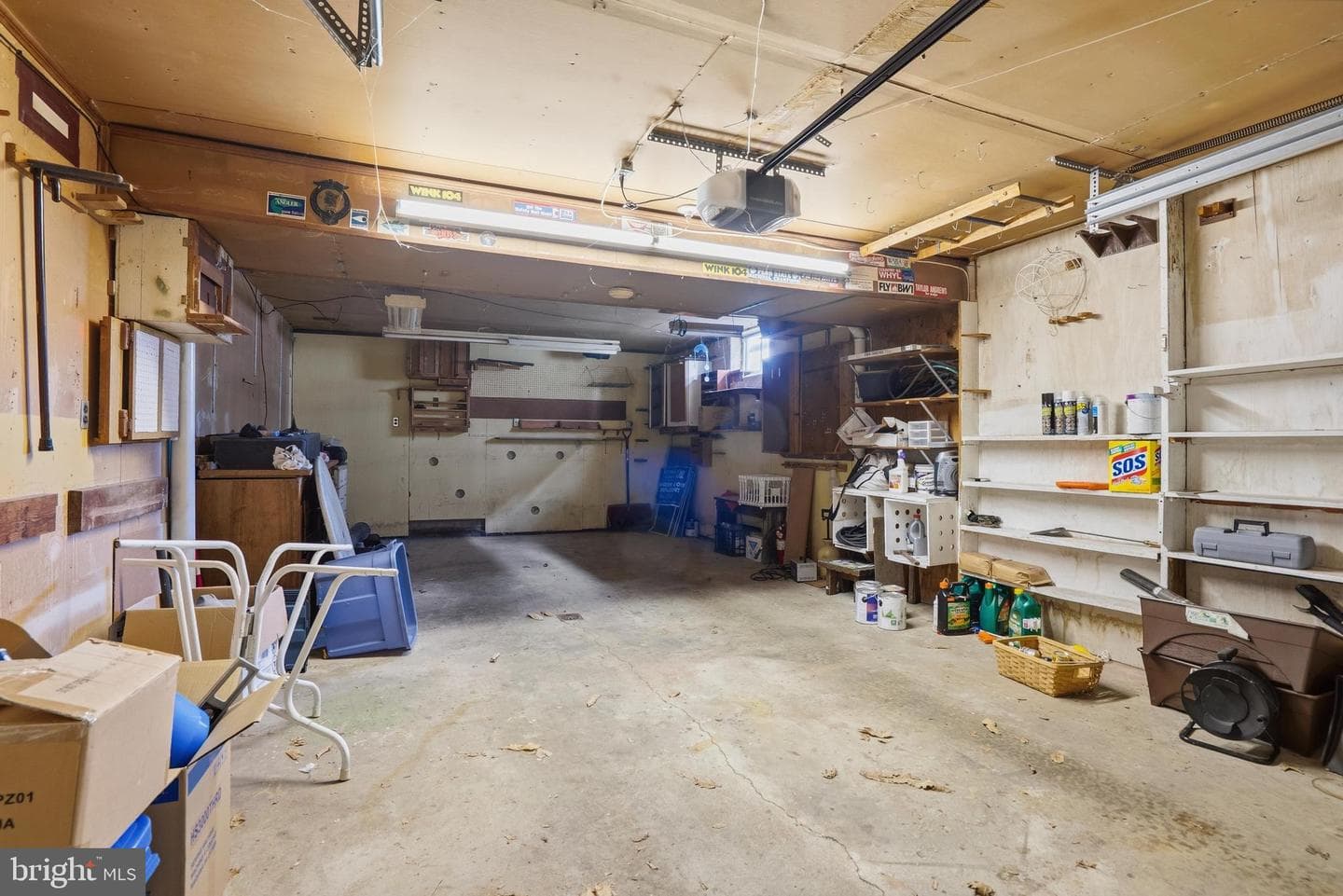 913 Gobin Street photo 41