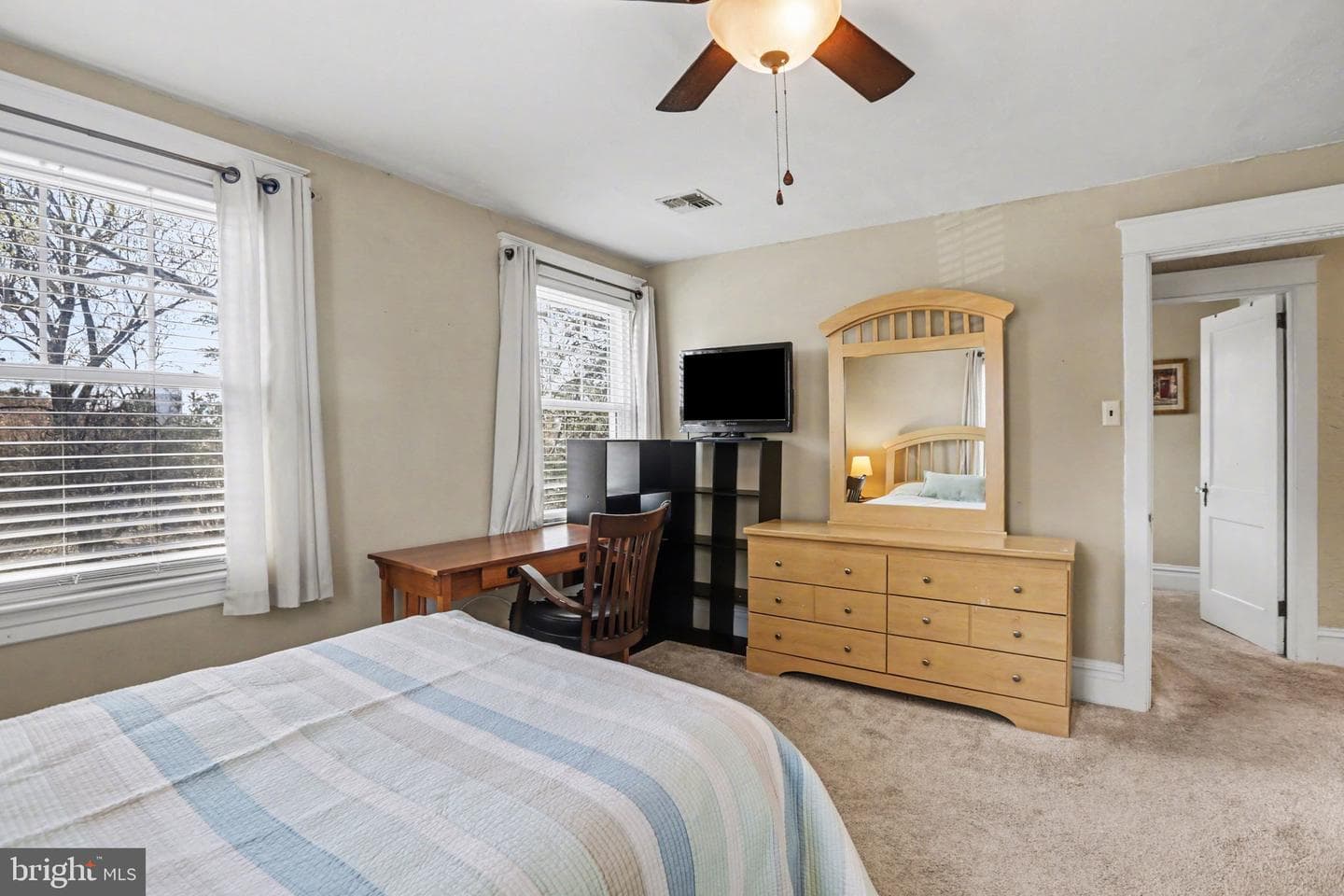 2418 Harvard Avenue photo 21
