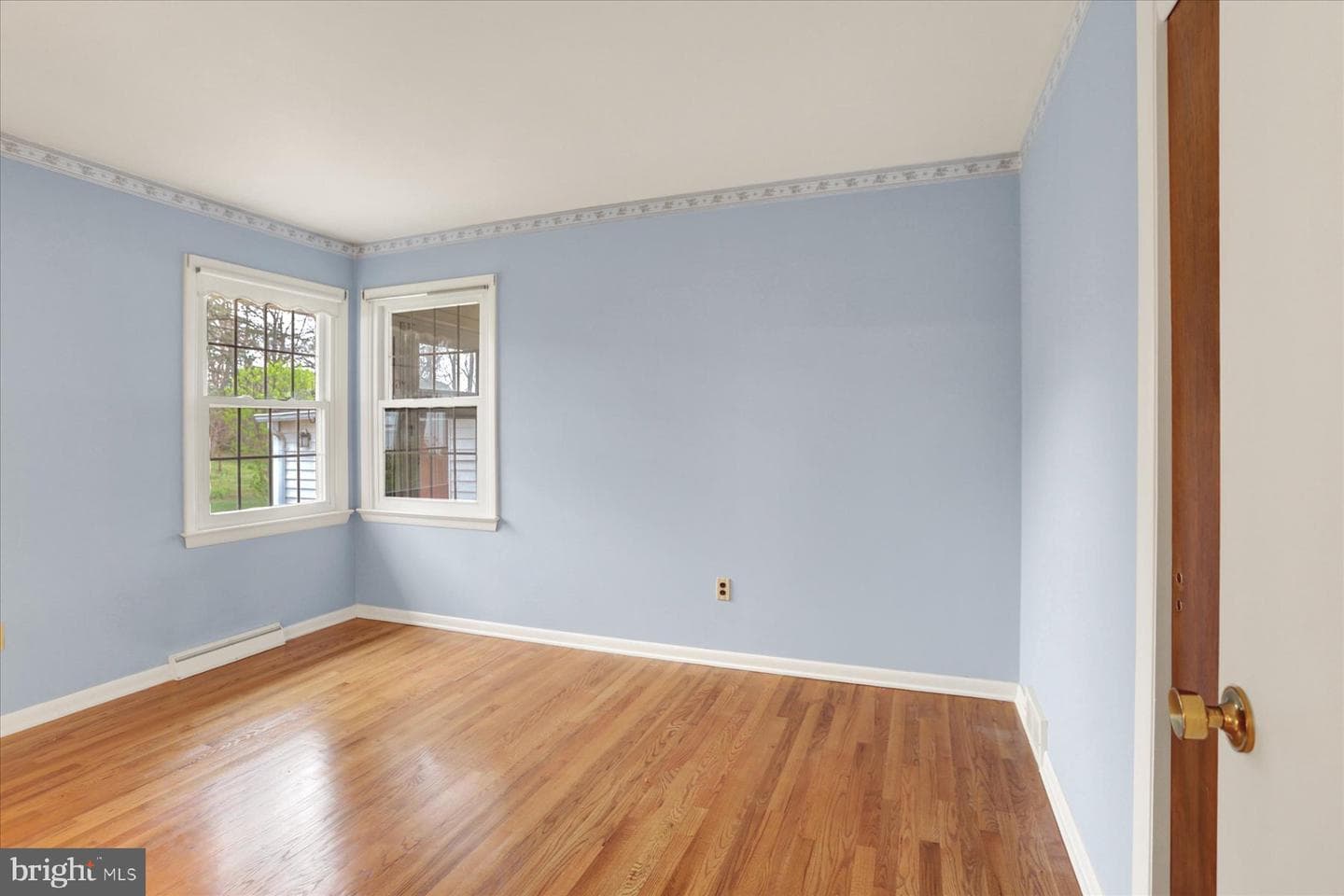 323 Evergreen Street photo 14
