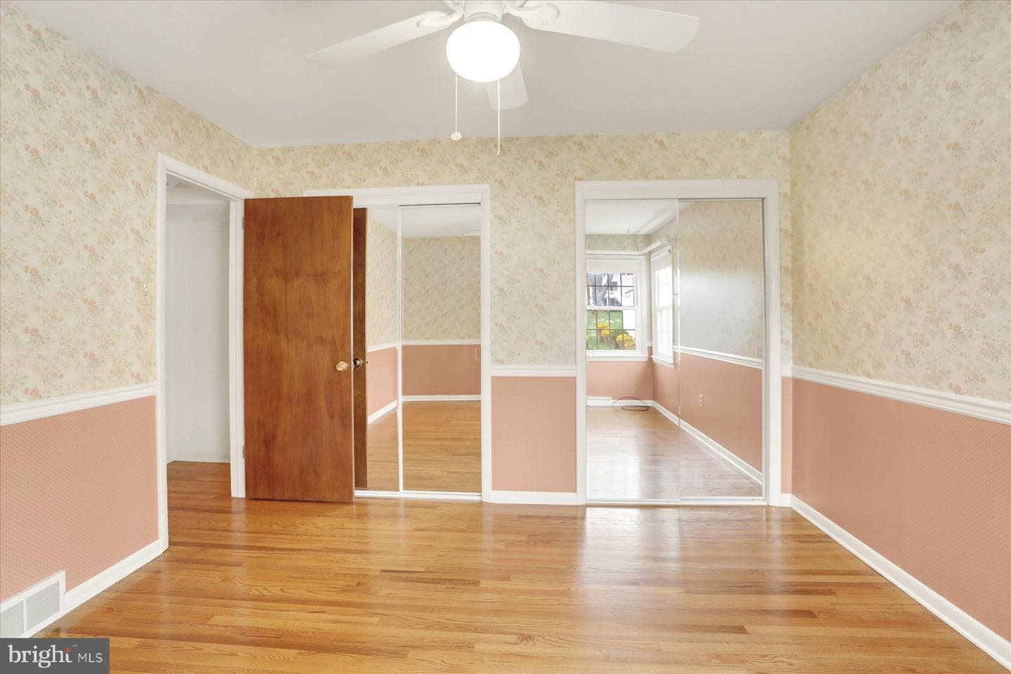 323 Evergreen Street photo 21