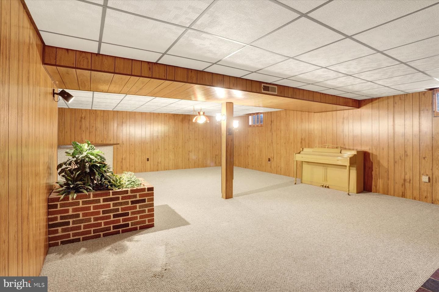 323 Evergreen Street photo 25