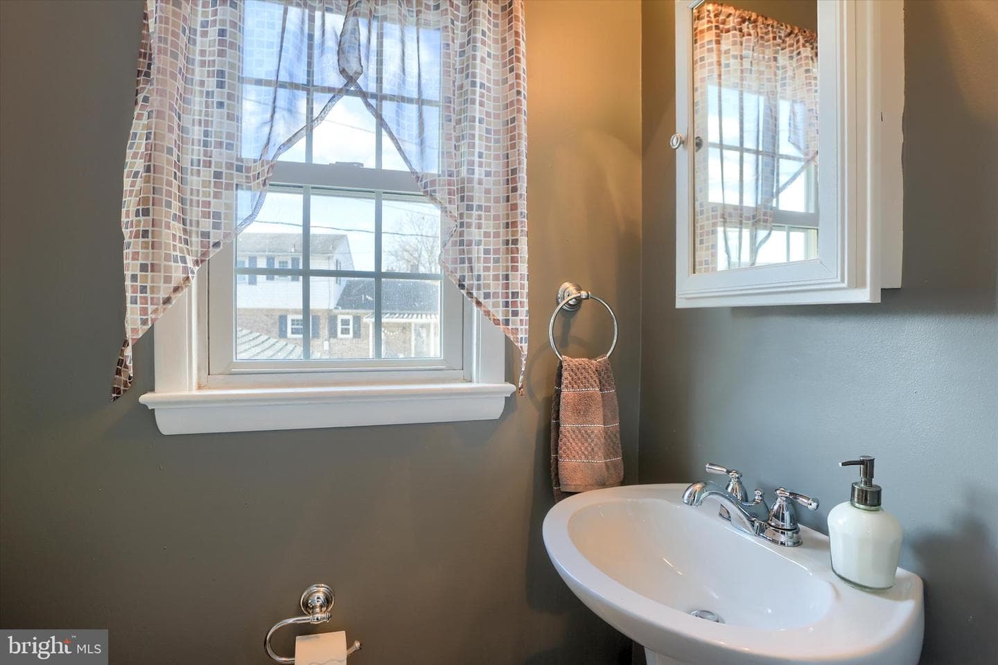 437 Appletree Road photo 28