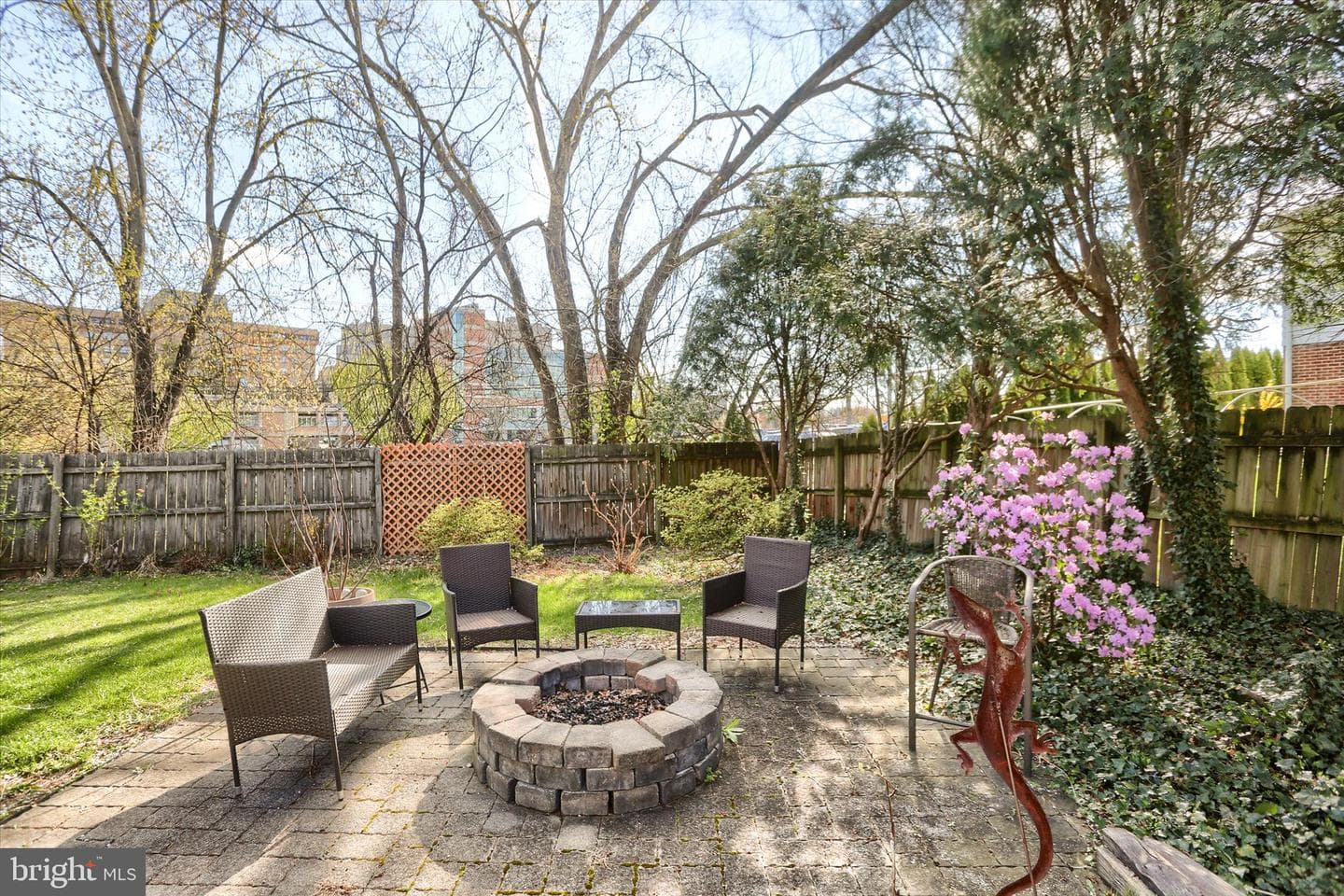 437 Appletree Road photo 41