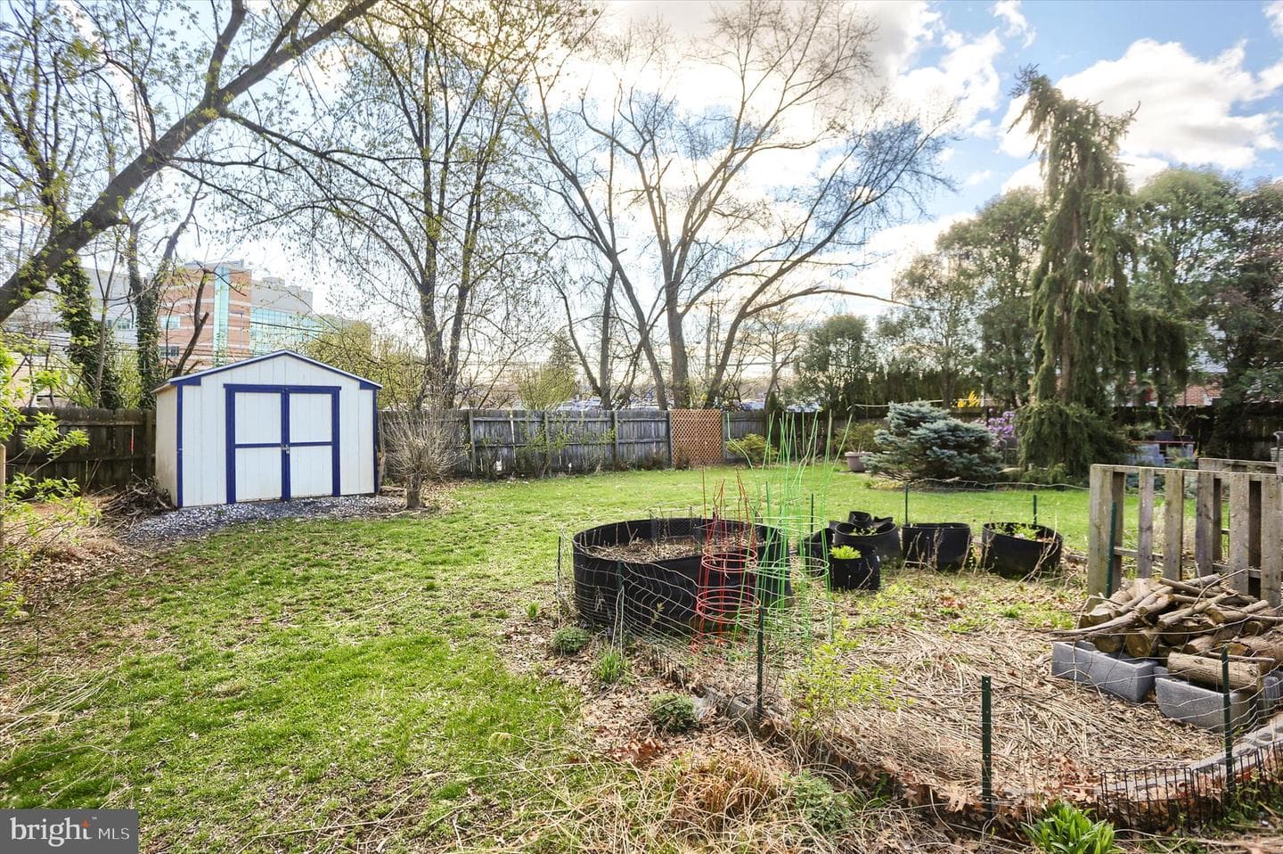 437 Appletree Road photo 46