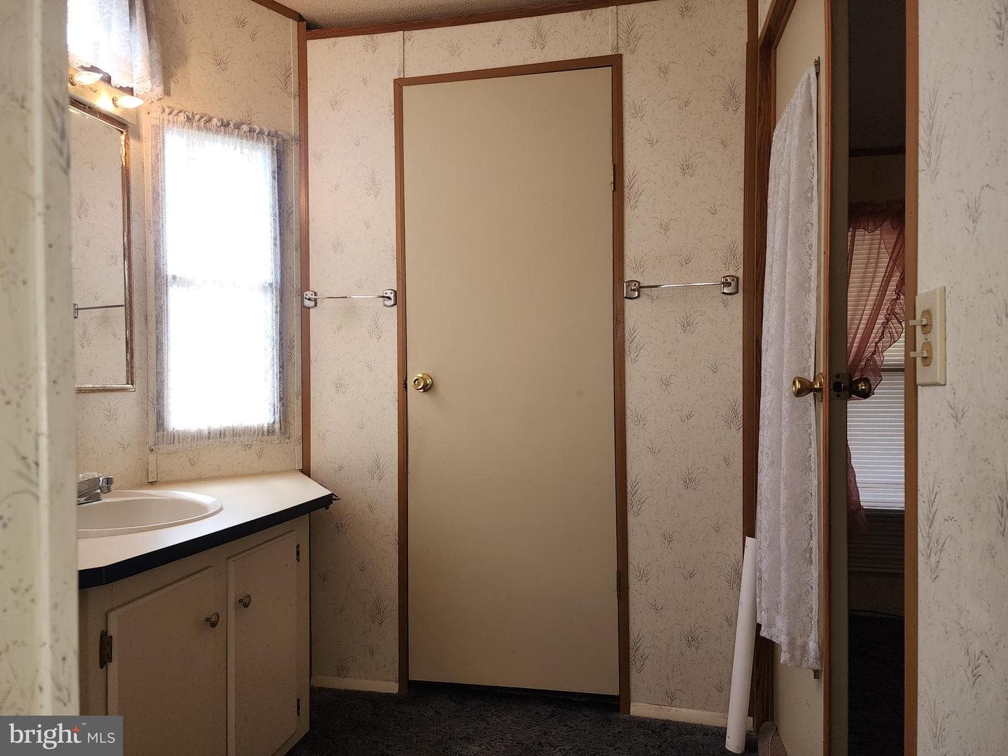 109 Neil Road photo 29