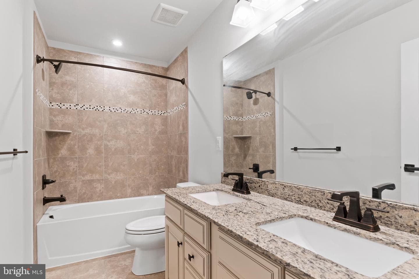 204 Harrier Drive photo 36