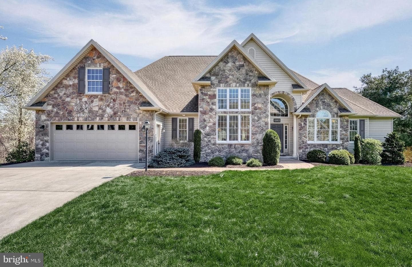 830 Sawgrass Lane