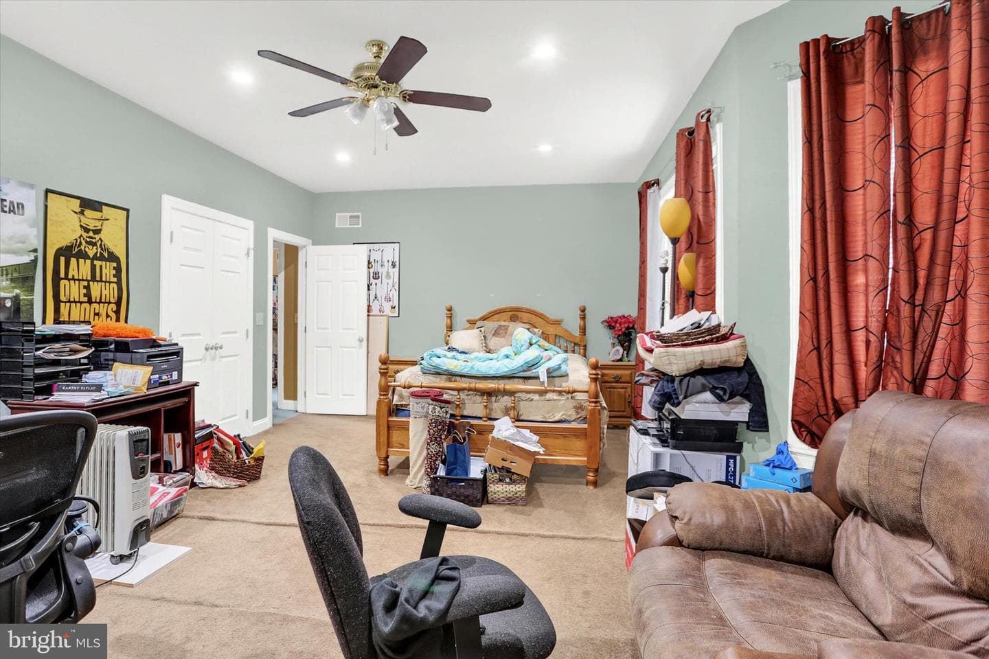 567 Lucinda Lane photo 13