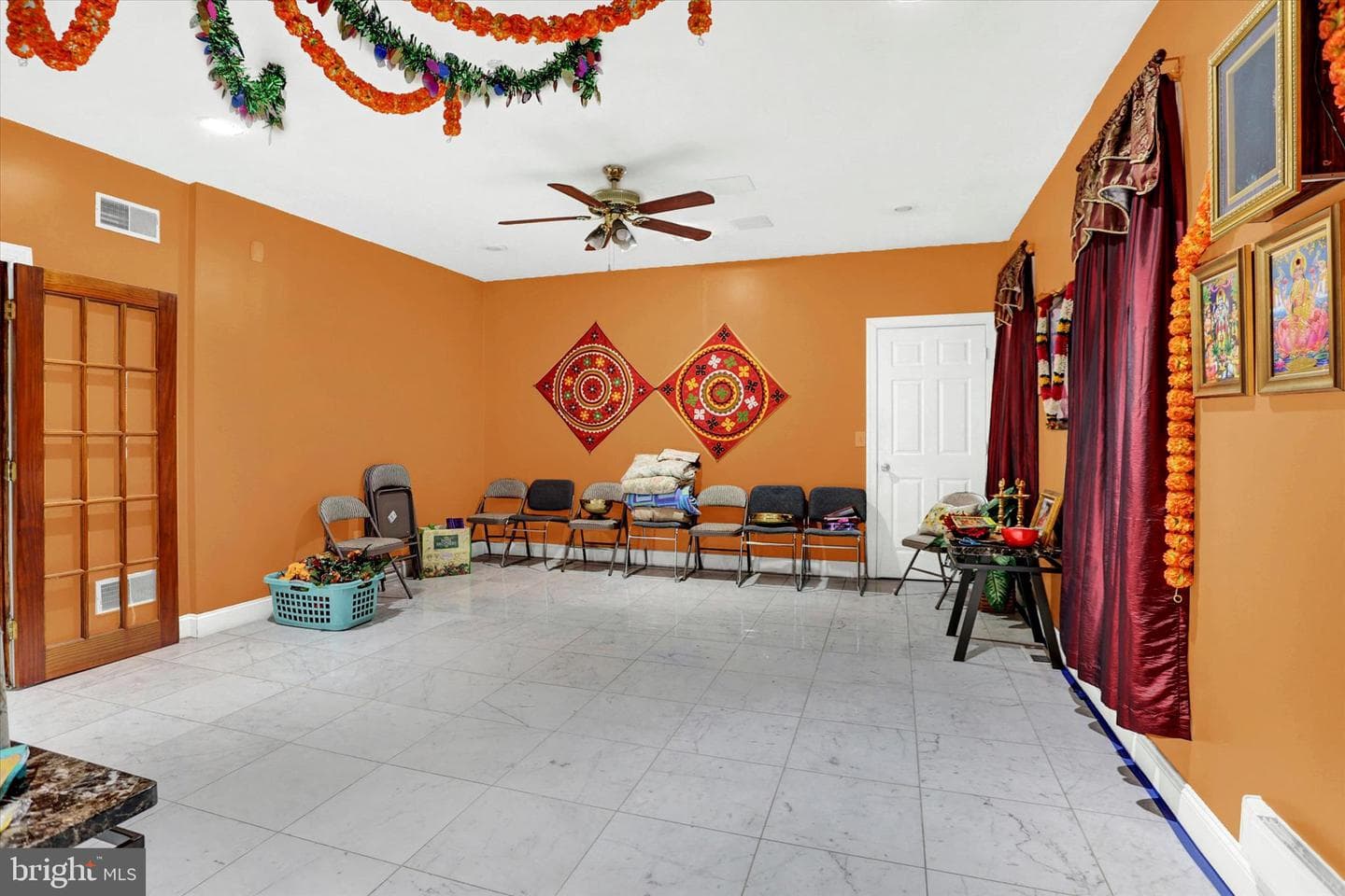 567 Lucinda Lane photo 18