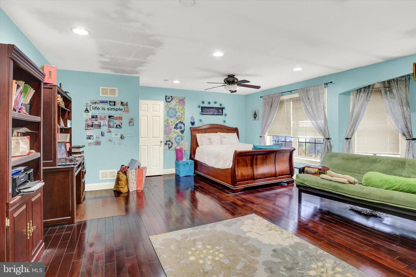567 Lucinda Lane photo 26