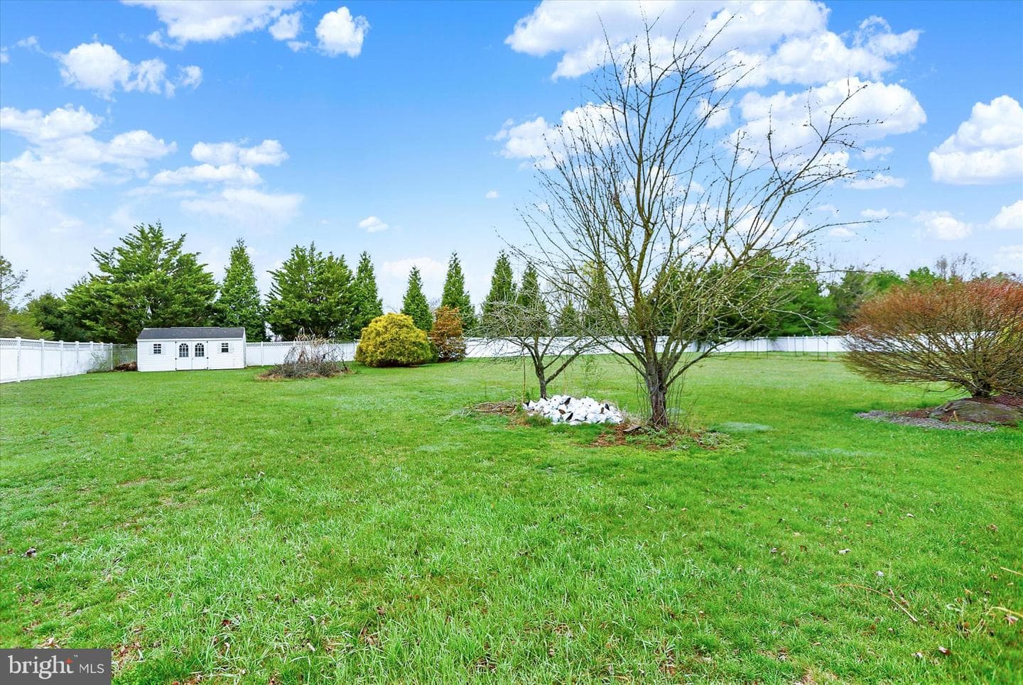 567 Lucinda Lane photo 36