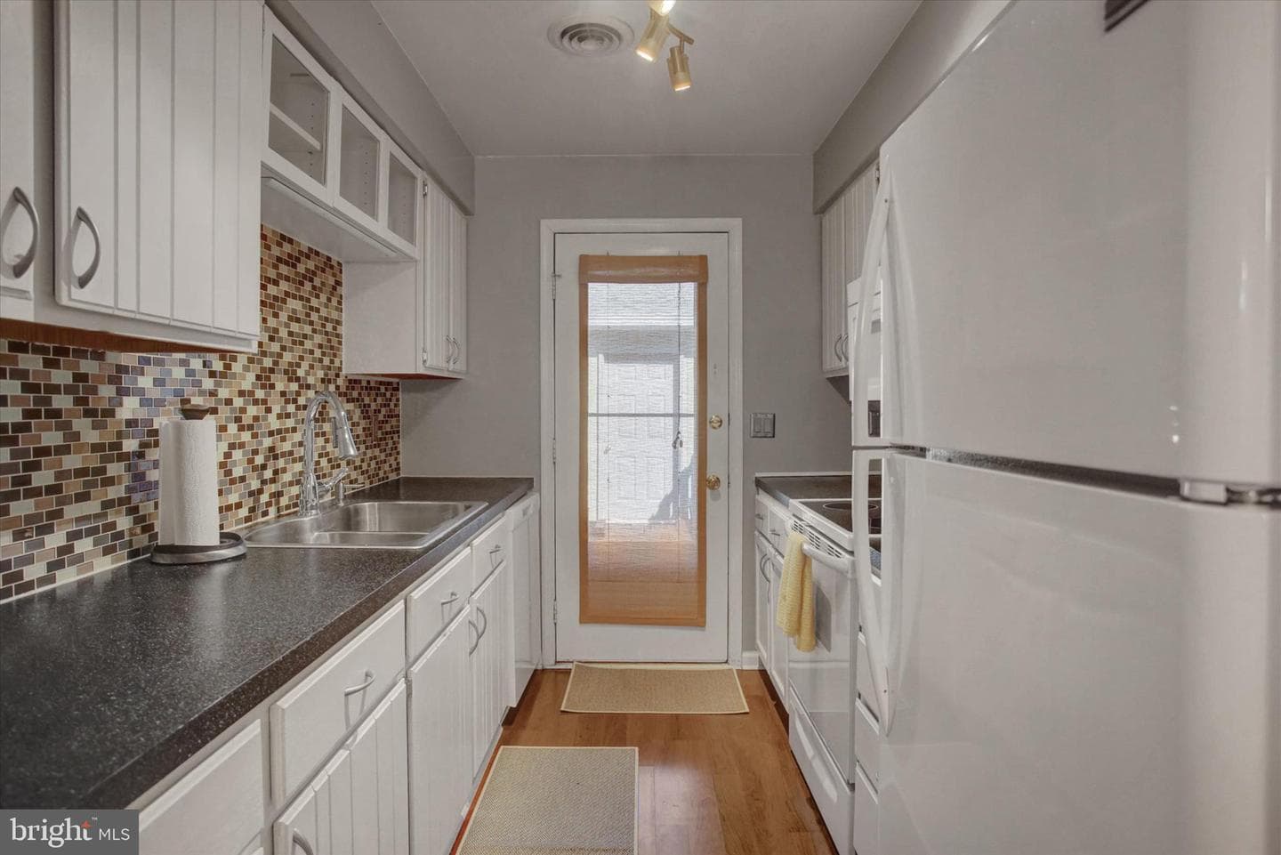 483 Delancey Court photo 9